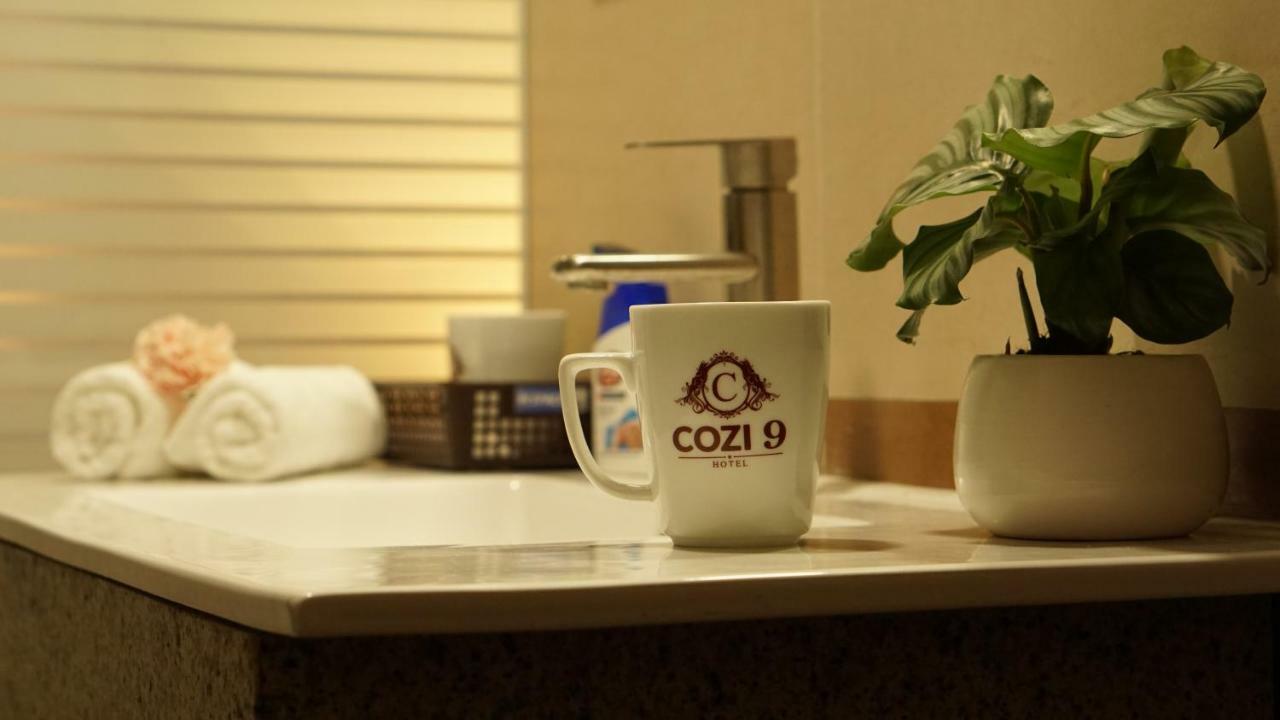 Cozi 9 Hotel - Theme Hotel Kien An Buitenkant foto